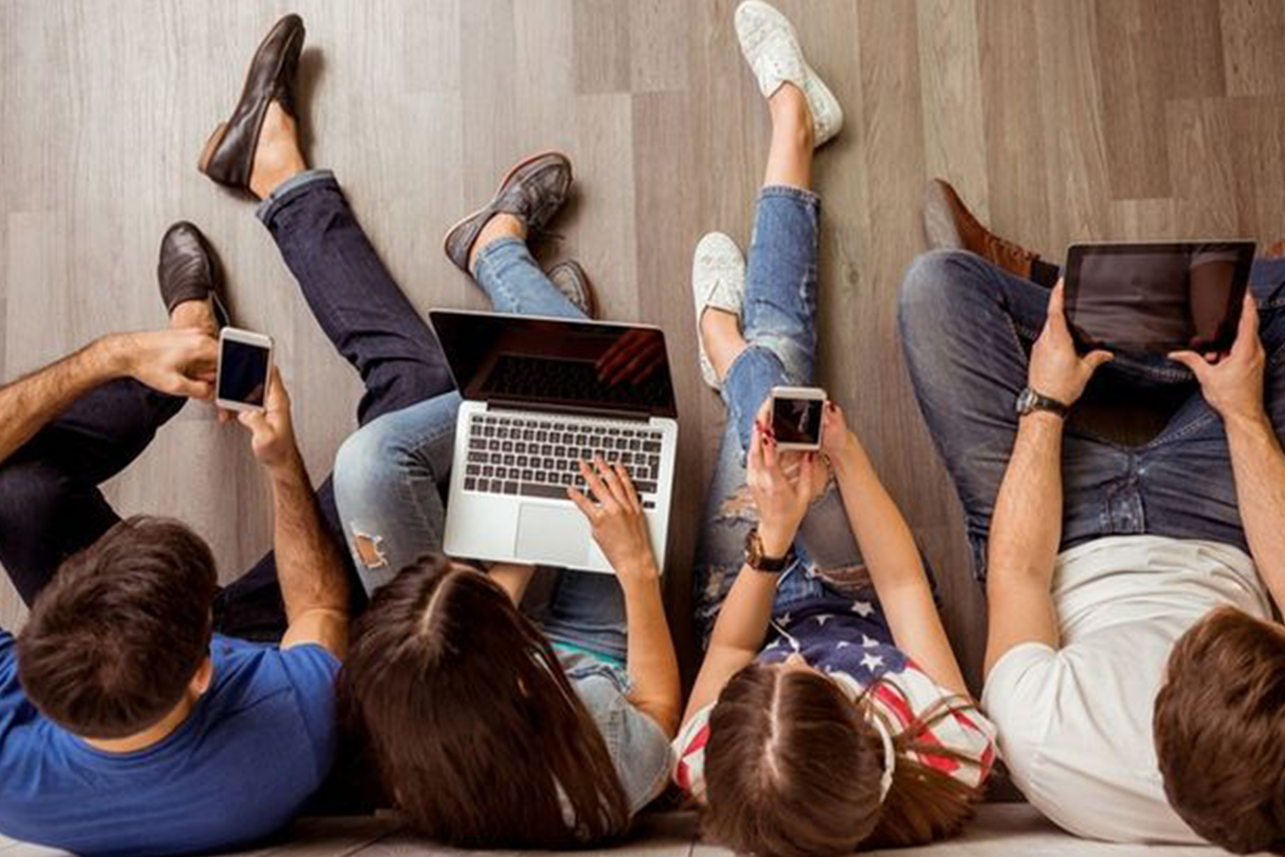 Media Sosial dan Remaja, Apa Dampaknya Bagi Perkembangan Mereka?